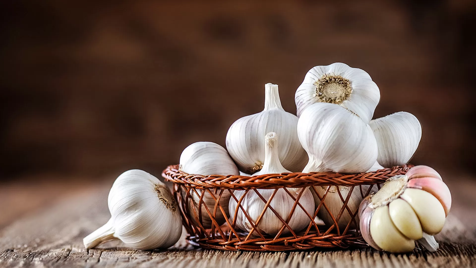 Sarımsak (Allium sativum)